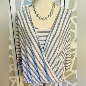 White House Black Market Shirt Pretty White & Grey Striped Size Medium